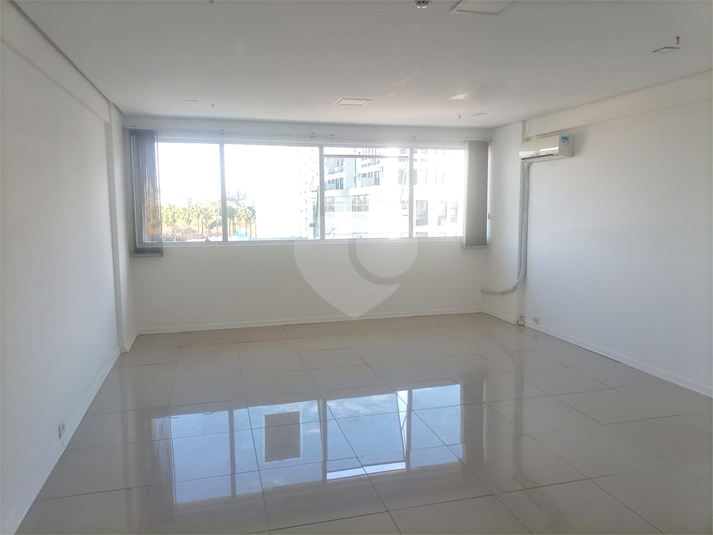 Foto REO1096372