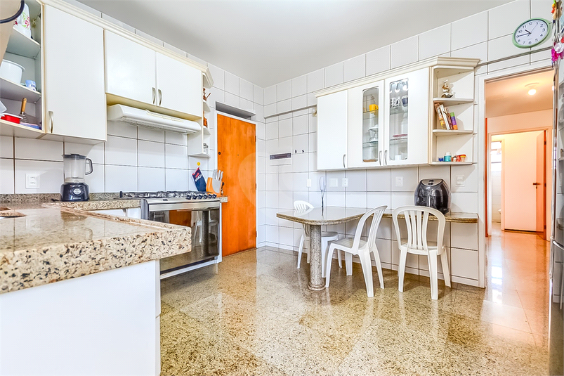 Foto REO1096376