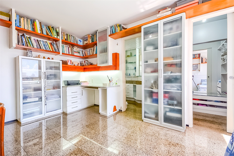Foto REO1096376