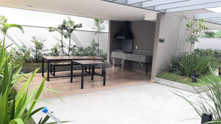 Foto REO1096387