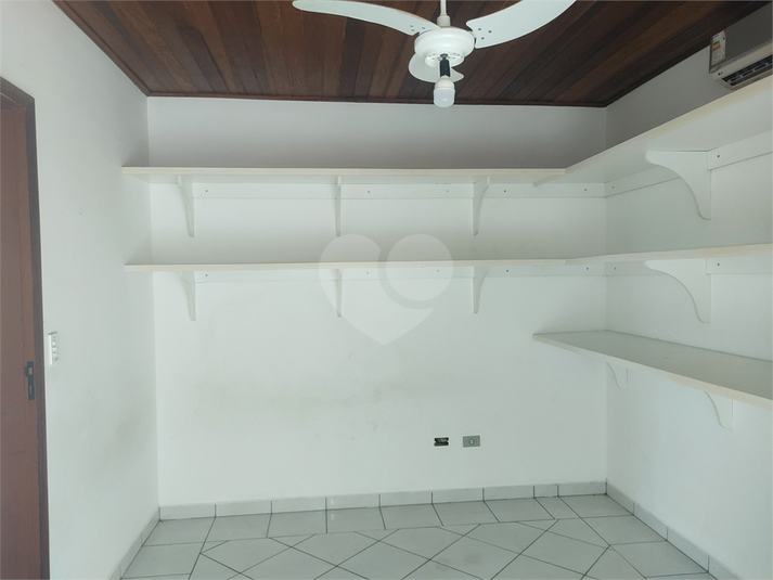 Foto REO1096399