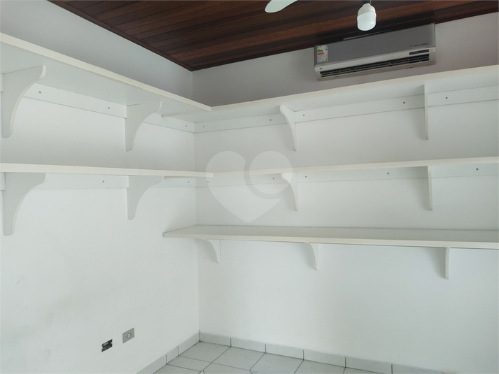 Foto REO1096399