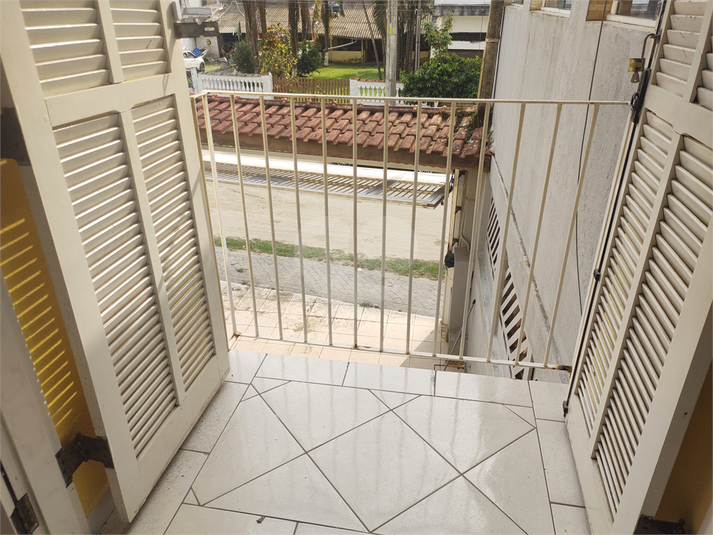 Foto REO1096399