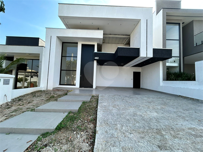 Foto REO1096403
