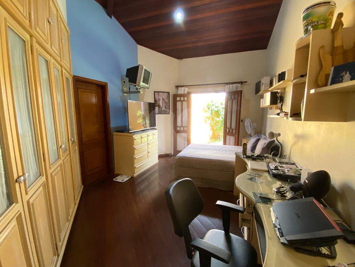 Foto REO1096450