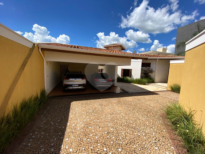 Foto REO1096450