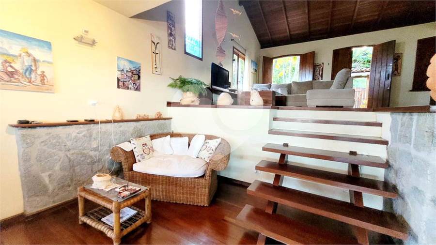 Foto REO1096451