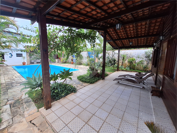 Foto REO1096454