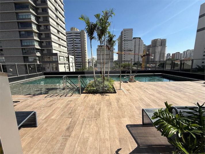 Foto REO1096472