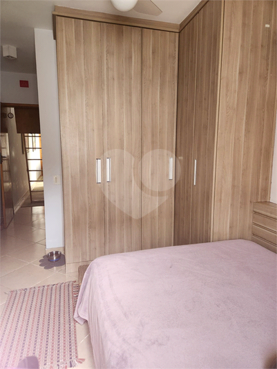 Foto REO1096476