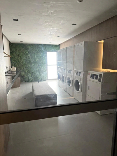 Foto REO1096477