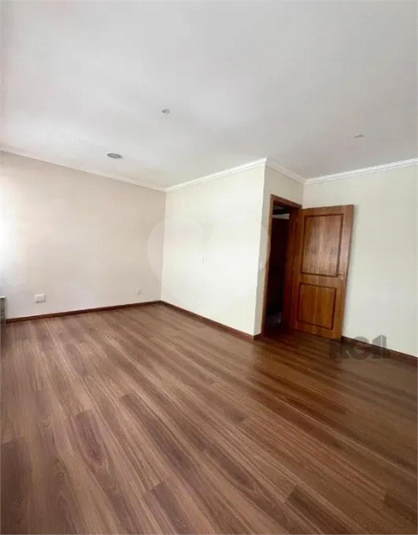 Foto REO1096480