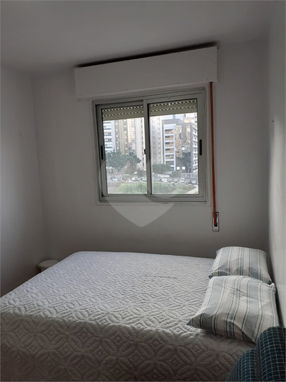 Foto REO1096488