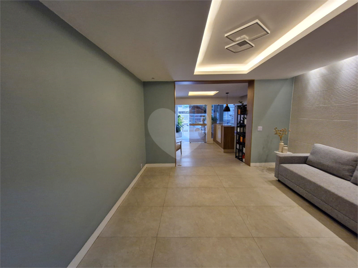 Foto REO1096505