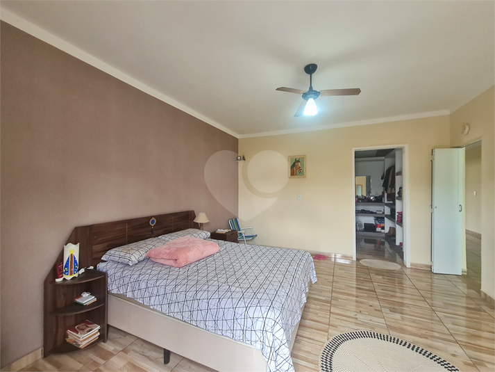 Foto REO1096520