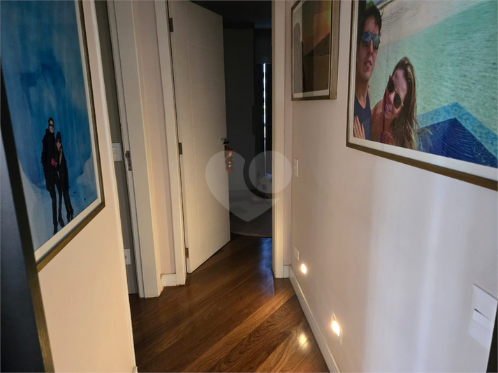 Foto REO1096522
