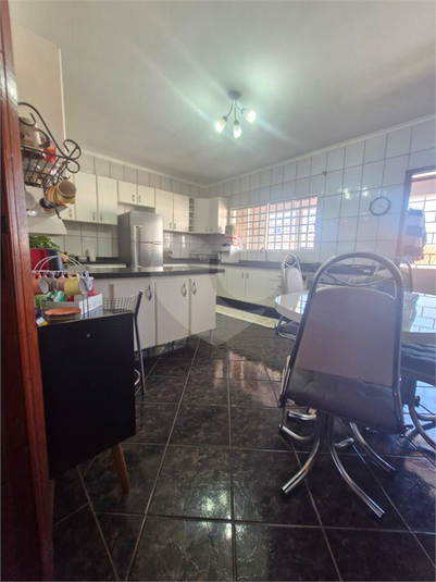 Foto REO1096566