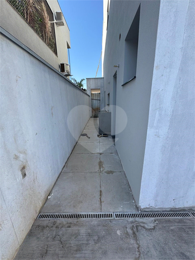 Foto REO1096569
