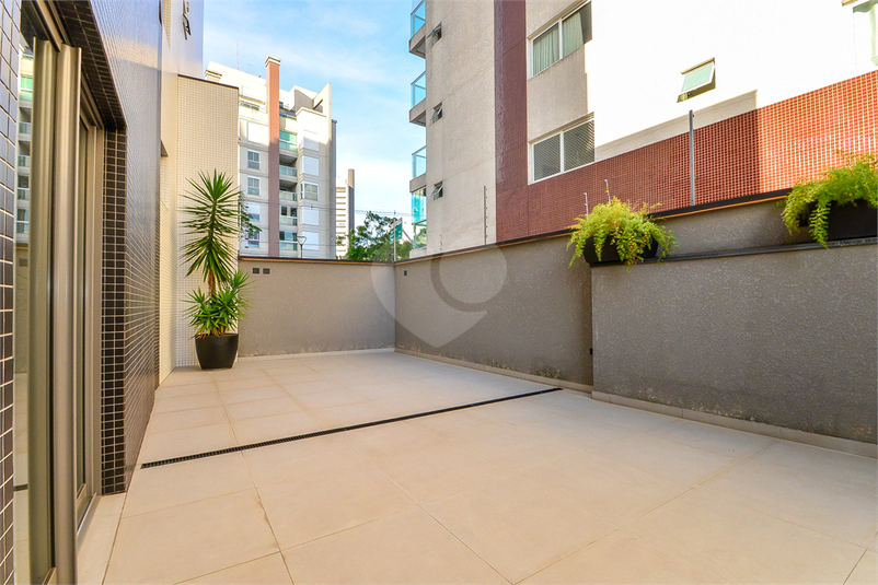 Foto REO1096571