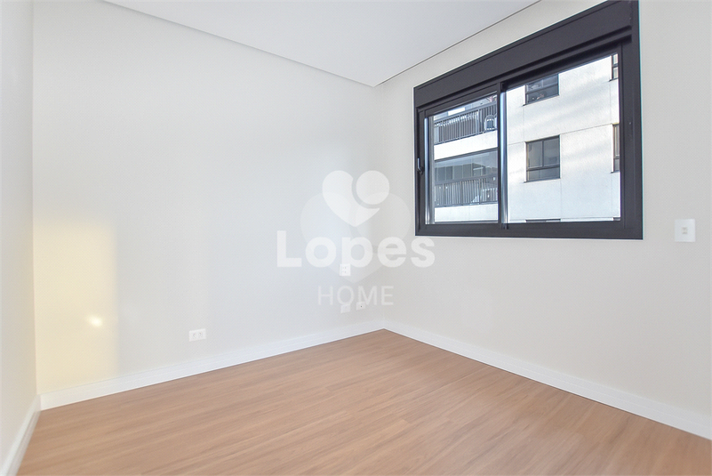 Foto REO1096582