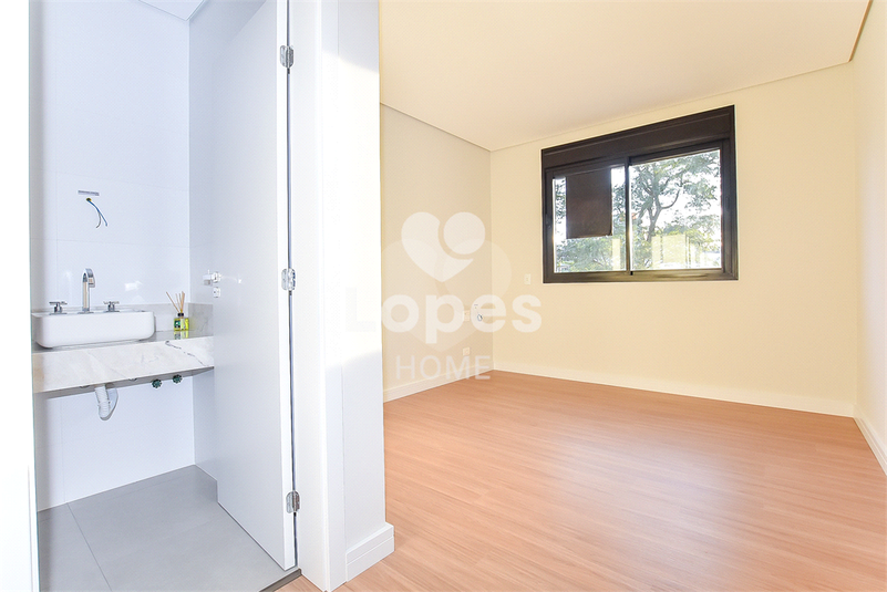 Foto REO1096582