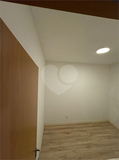 Foto REO1096583
