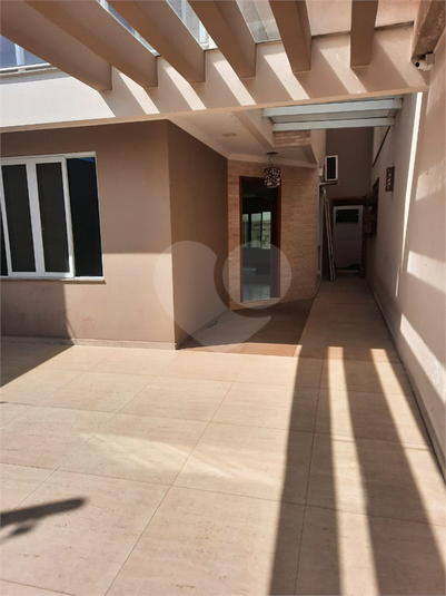 Foto REO1096587