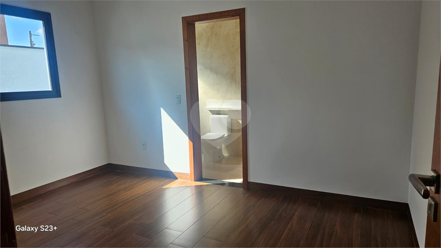 Foto REO1096590