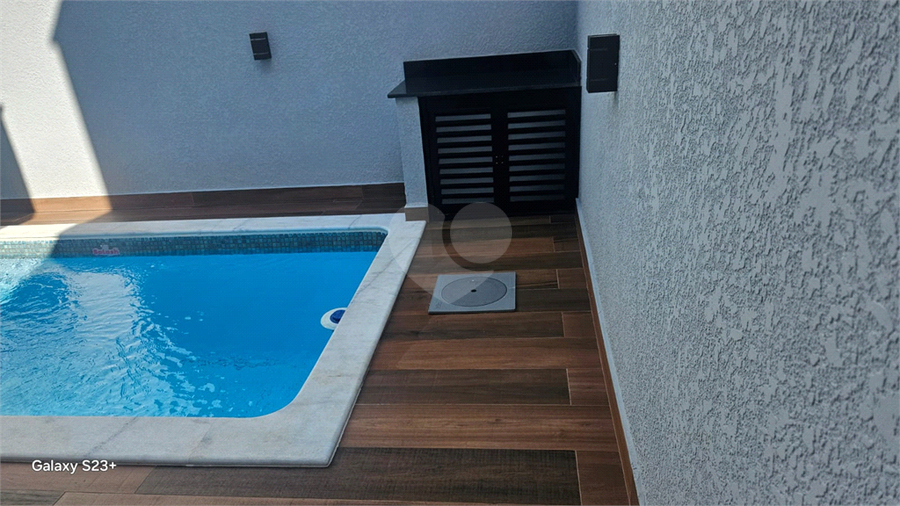 Foto REO1096590