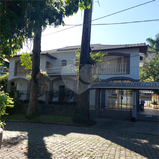 Foto REO1096595