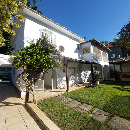 Foto REO1096595