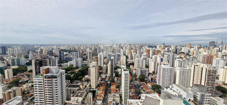 Foto REO1096600