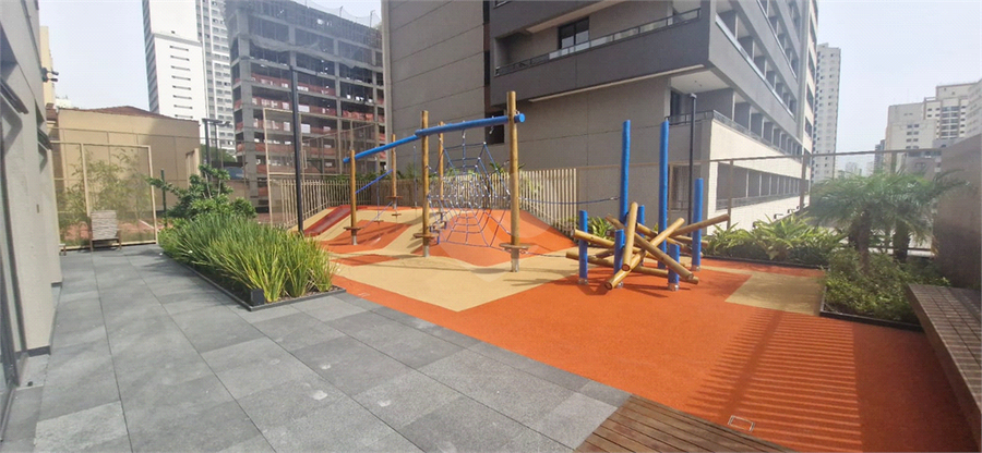 Foto REO1096600