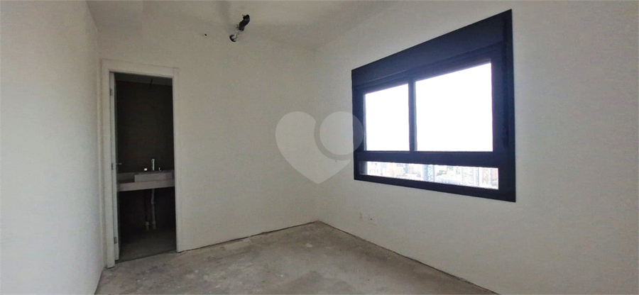 Foto REO1096600