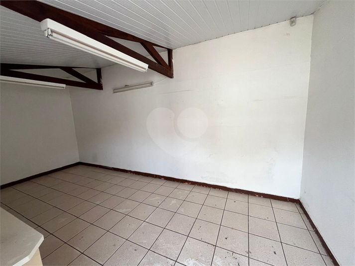 Foto REO1096601