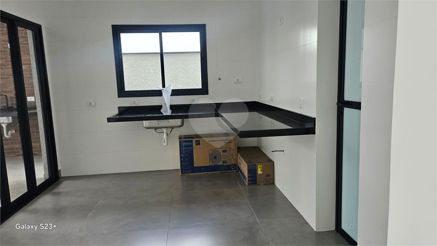 Foto REO1096606