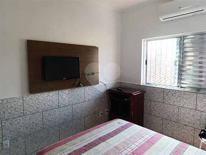 Foto REO1096608