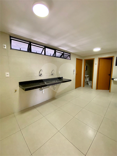 Foto REO1096612