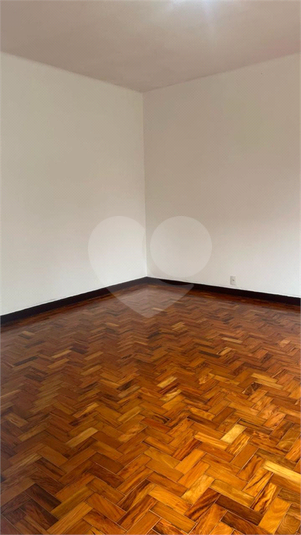Foto REO1096619