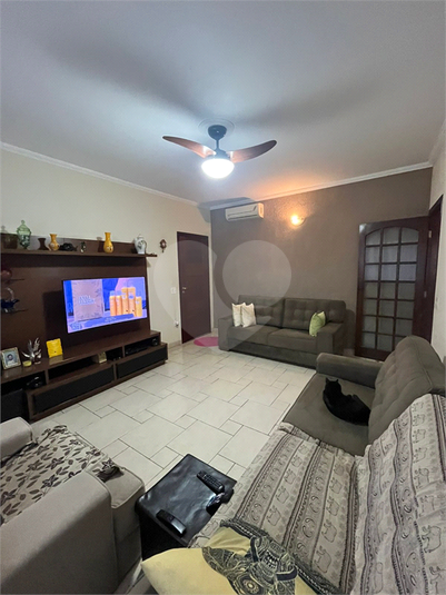 Foto REO1096622