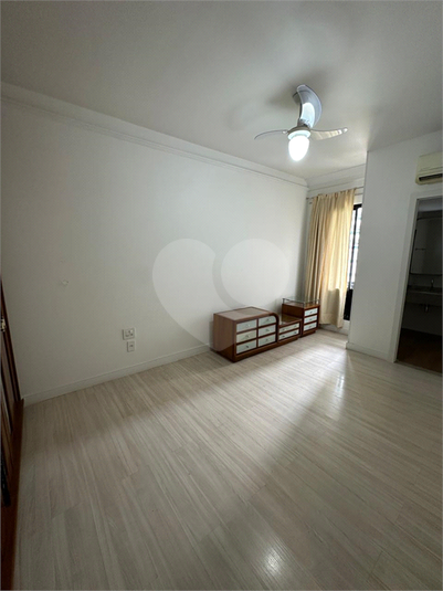 Foto REO1096624