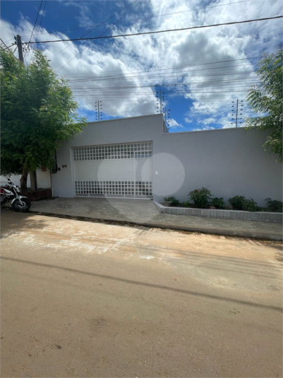 Foto REO1096661