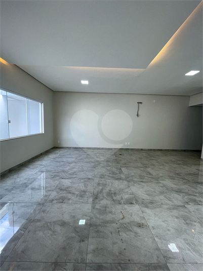 Foto REO1096661