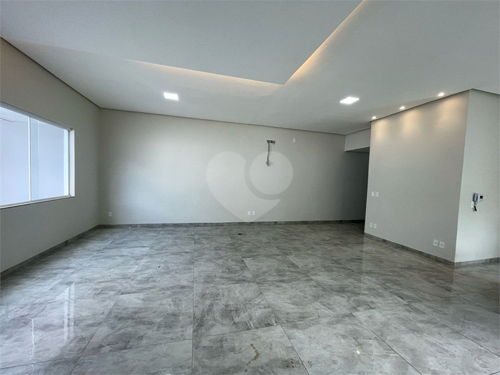 Foto REO1096661