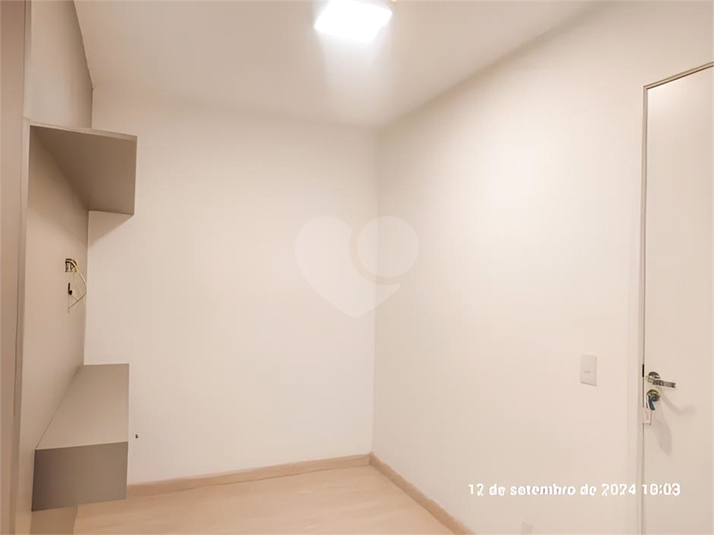 Foto REO1096669
