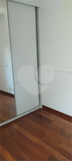 Foto REO1096676