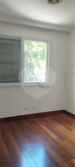 Foto REO1096676