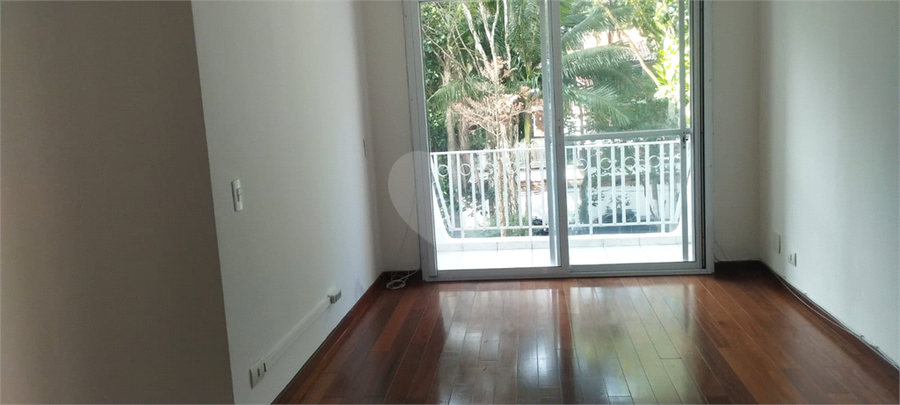 Foto REO1096676