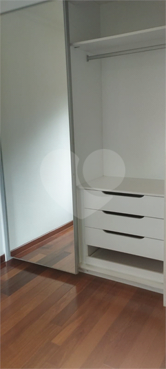 Foto REO1096676