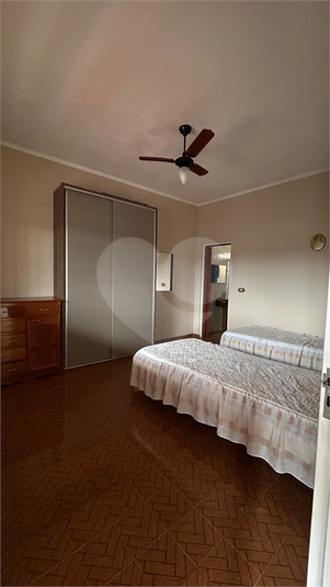 Foto REO1096682